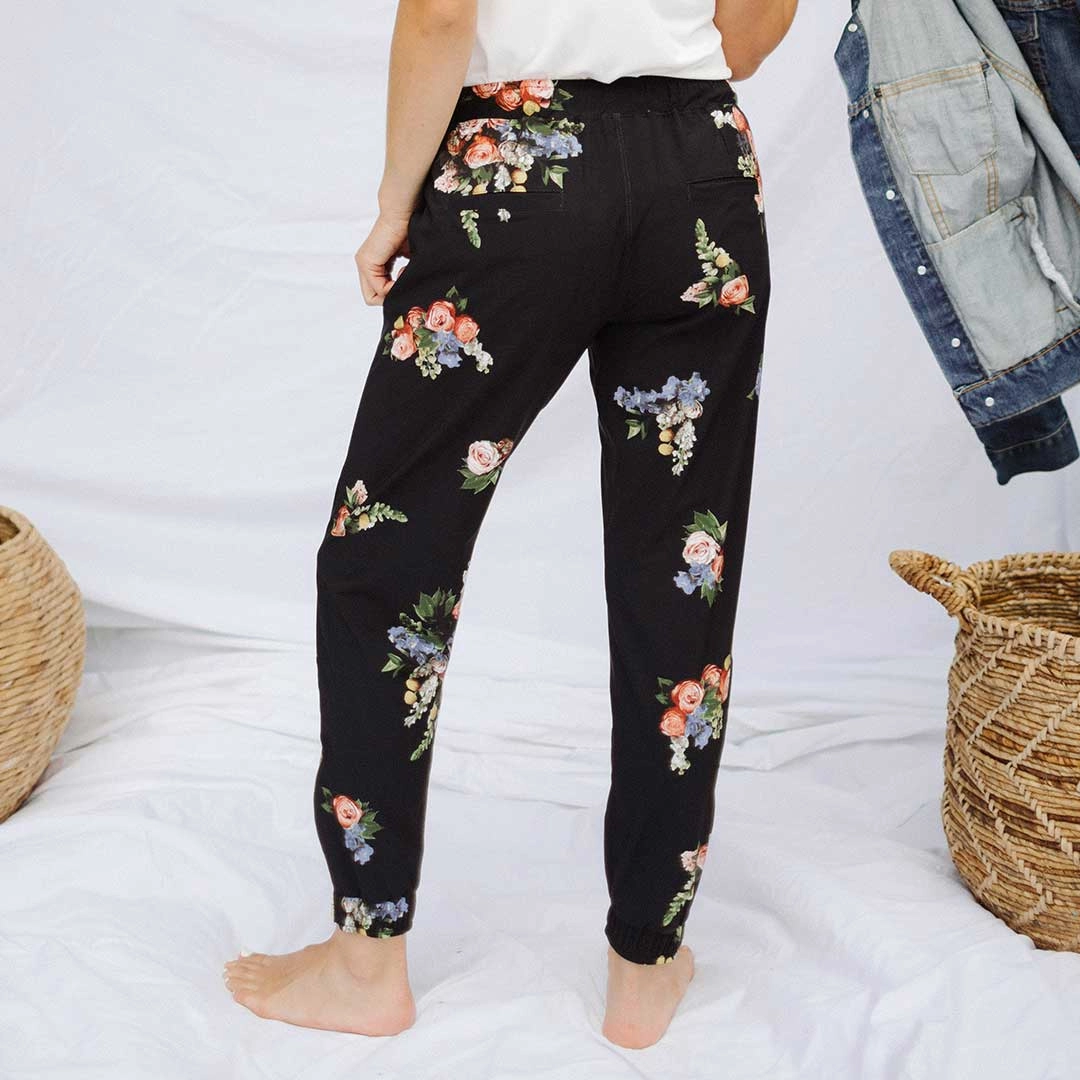 Rose Black Jetsetters